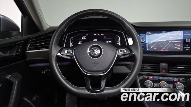 Volkswagen Jetta 2021 — photo 18