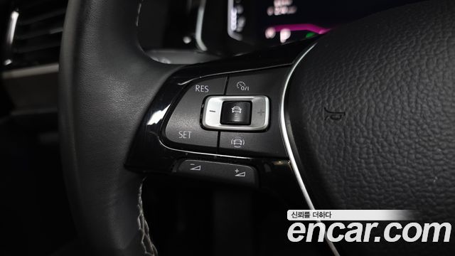 Volkswagen Jetta 2021 — photo 22
