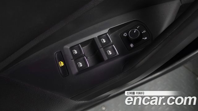 Volkswagen Jetta 2021 — photo 27