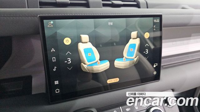 Land Rover Defender 2025 — photo 17