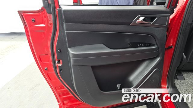 KG Mobility Musso 2025 — photo 15
