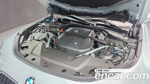 BMW 7-Series 2023 — photo 20