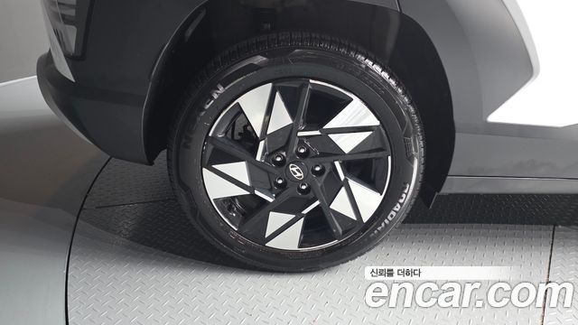 Hyundai Kona 2023 — photo 5