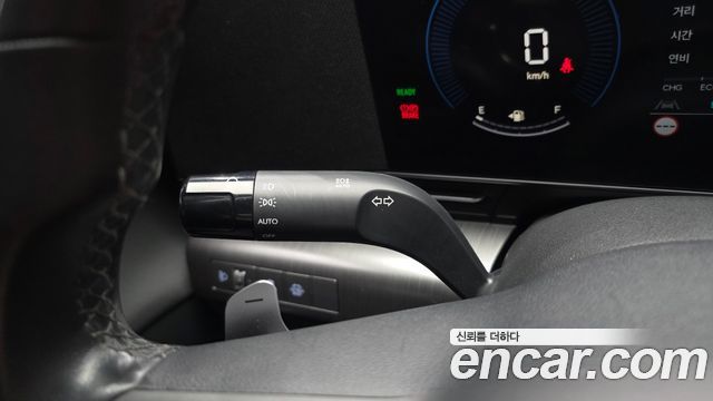Hyundai Kona 2023 — photo 17