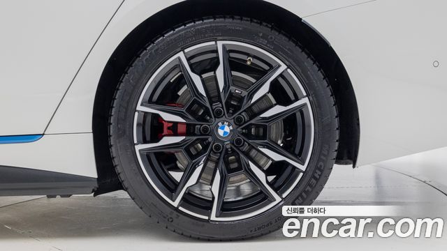 BMW i4 2025 — photo 5