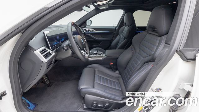 BMW i4 2025 — photo 10