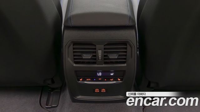 BMW i4 2025 — photo 19