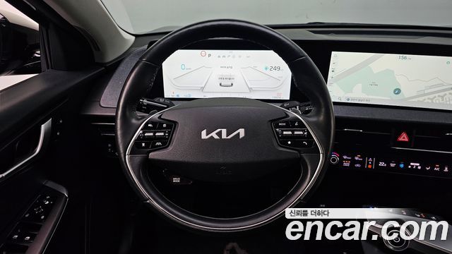 Kia EV6 2022 — photo 18