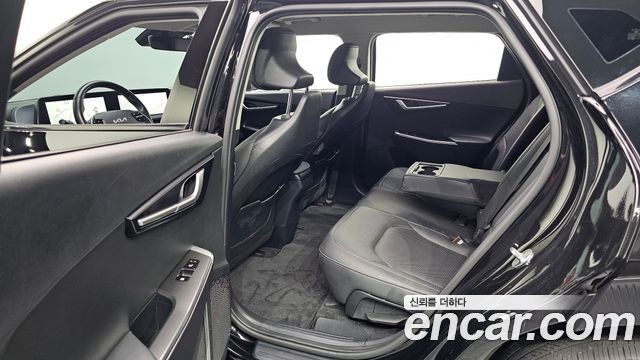 Kia EV6 2022 — photo 16