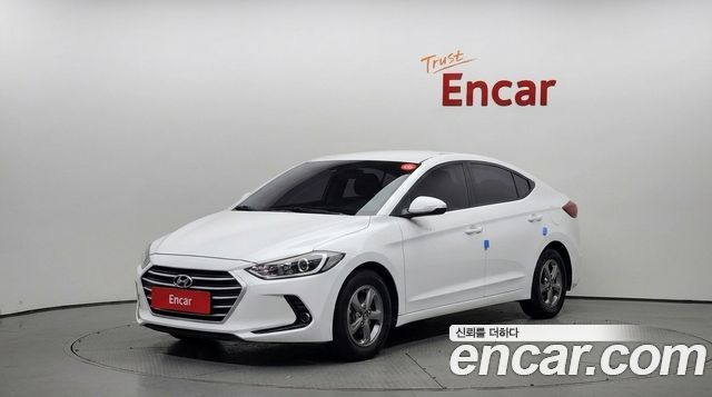 Hyundai AVANTE 2017 — photo 1