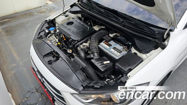 Hyundai AVANTE 2017 — photo 6