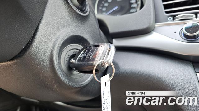 Hyundai AVANTE 2017 — photo 23