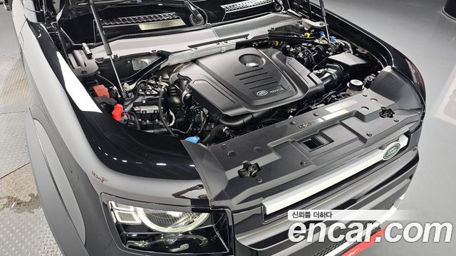Land Rover Defender 2020 — photo 6