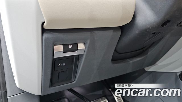 Land Rover Defender 2020 — photo 20