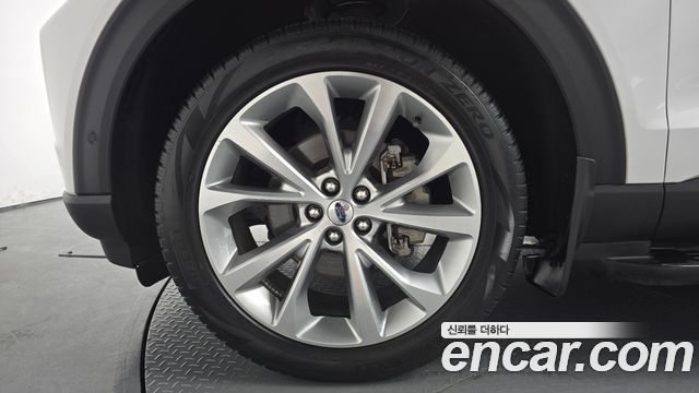 Ford Explorer 2021 — photo 5