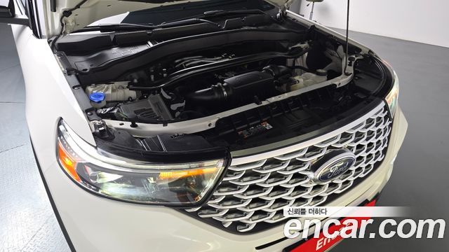 Ford Explorer 2021 — photo 6