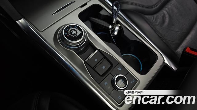 Ford Explorer 2021 — photo 12
