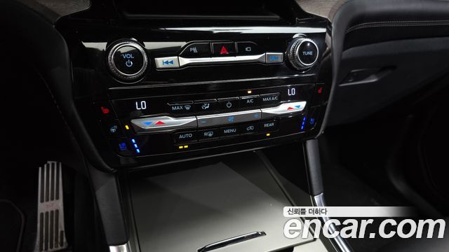 Ford Explorer 2021 — photo 23