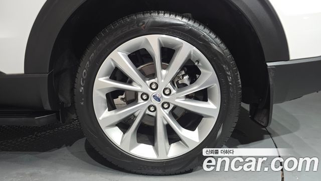 Ford Explorer 2021 — photo 7