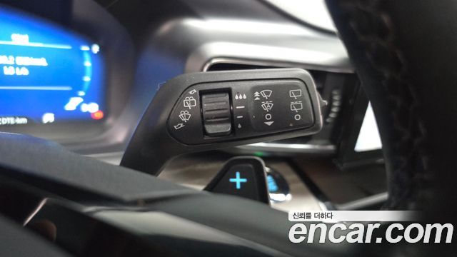 Ford Explorer 2021 — photo 27