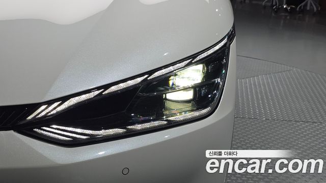 Kia EV6 2022 — photo 8