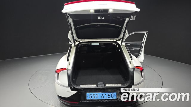 Kia EV6 2022 — photo 32