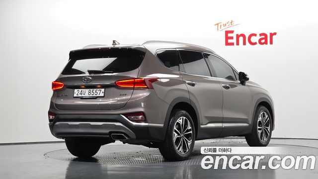 Hyundai Santafe 2019 — photo 2