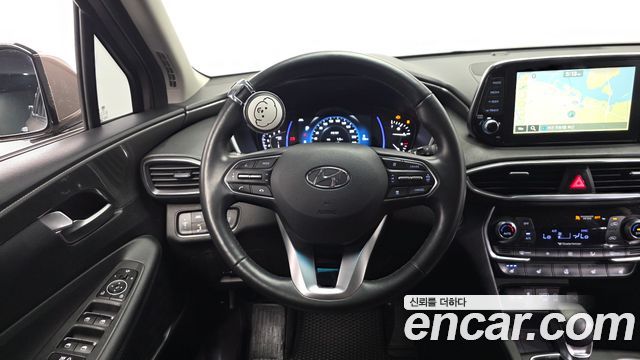 Hyundai Santafe 2019 — photo 18