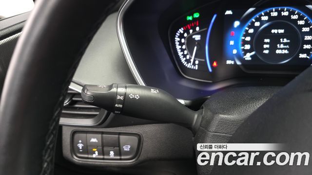 Hyundai Santafe 2019 — photo 23