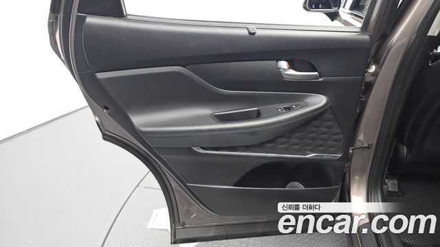Hyundai Santafe 2019 — photo 15
