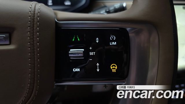 Land Rover Range Rover 2023 — photo 38