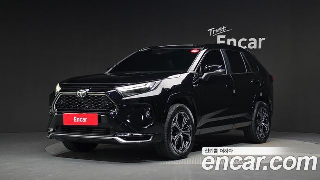 Toyota RAV4 2025 — photo 1