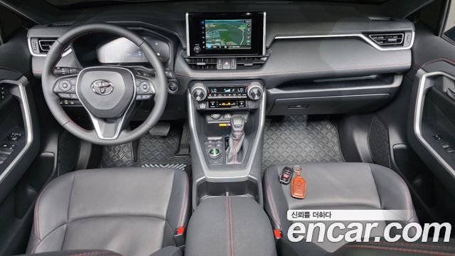 Toyota RAV4 2025 — photo 10
