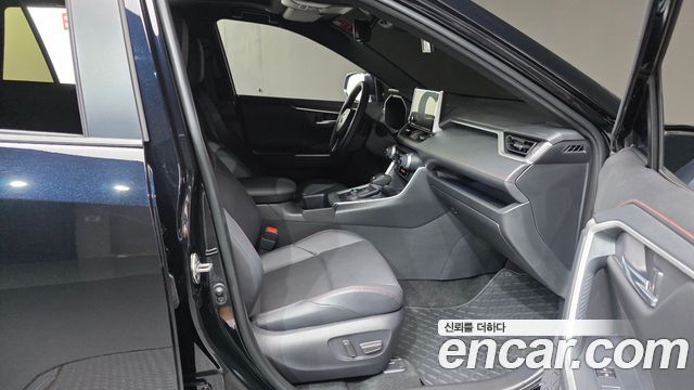 Toyota RAV4 2025 — photo 13