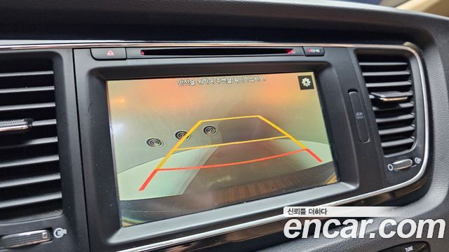 Kia Canival 2016 — photo 15