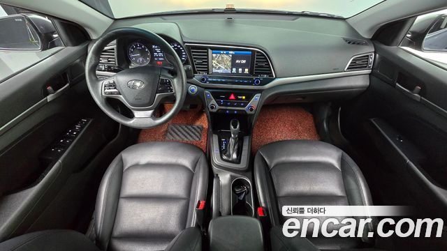 Hyundai AVANTE 2018 — photo 7