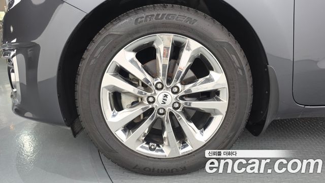 Kia Canival 2016 — photo 5