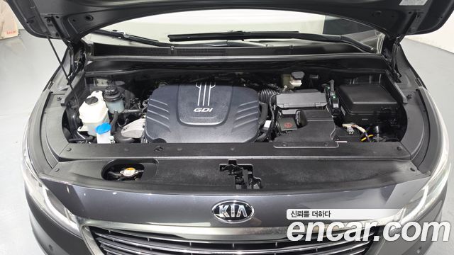 Kia Canival 2016 — photo 6