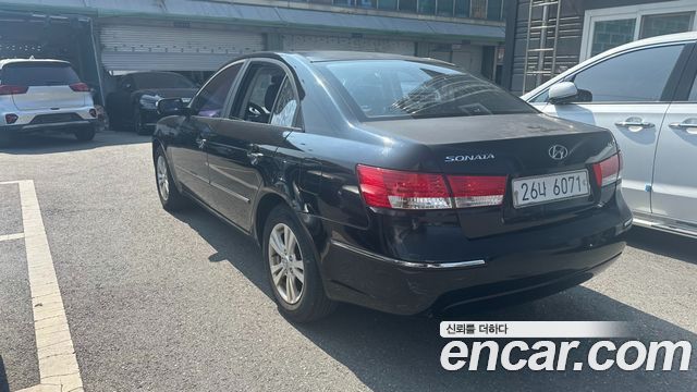 Hyundai Sonata 2009 — photo 3