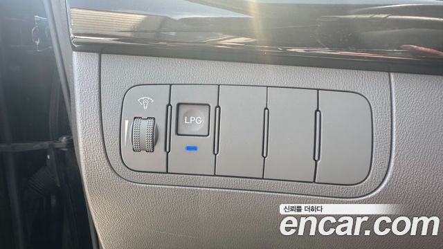 Hyundai Sonata 2009 — photo 10