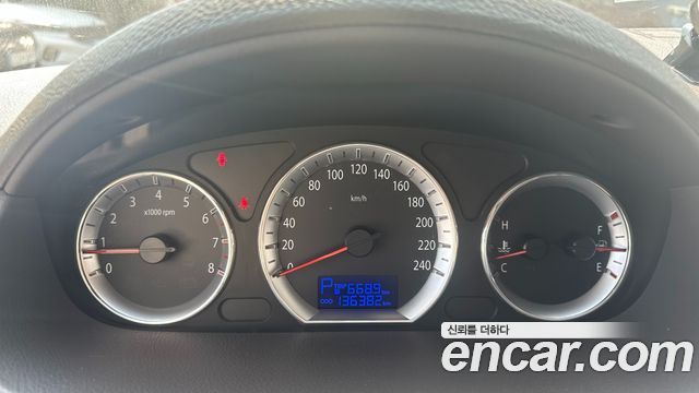 Hyundai Sonata 2009 — photo 11