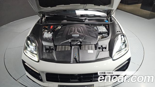 Porsche Cayenne 2023 — photo 6