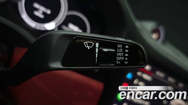 Porsche Cayenne 2023 — photo 37