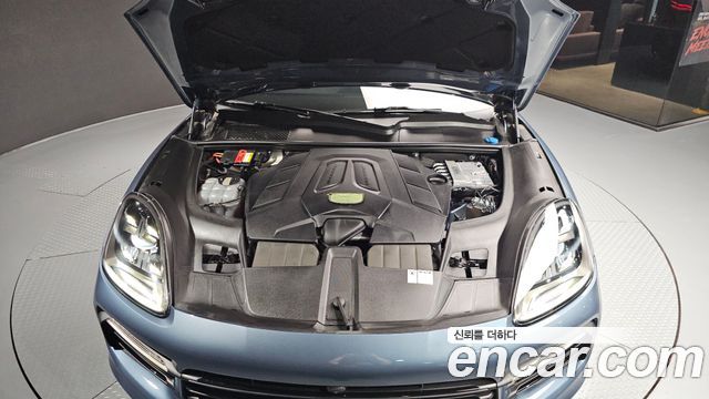 Porsche Cayenne 2020 — photo 6