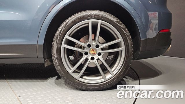 Porsche Cayenne 2020 — photo 7