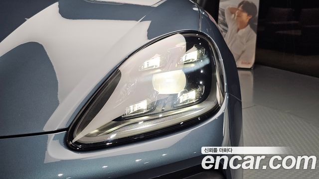 Porsche Cayenne 2020 — photo 8