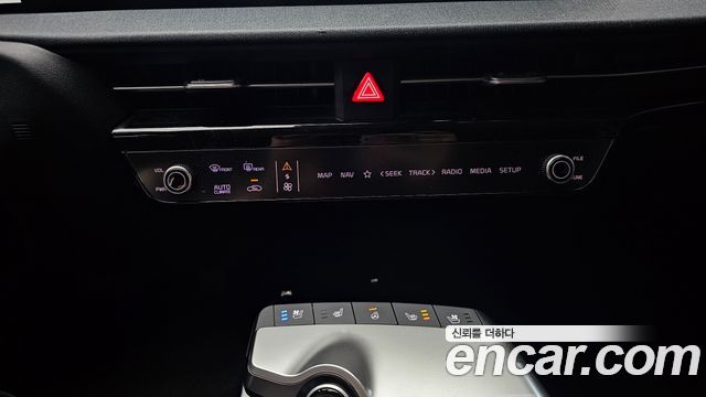 Kia EV6 2022 — photo 24