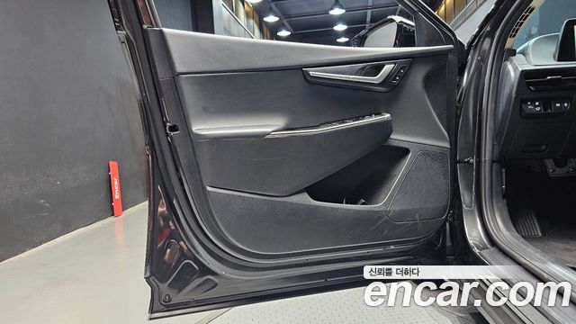 Kia EV6 2022 — photo 14