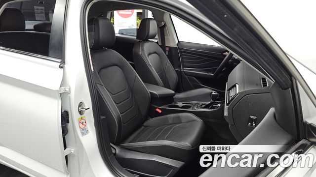 Volkswagen Jetta 2024 — photo 13