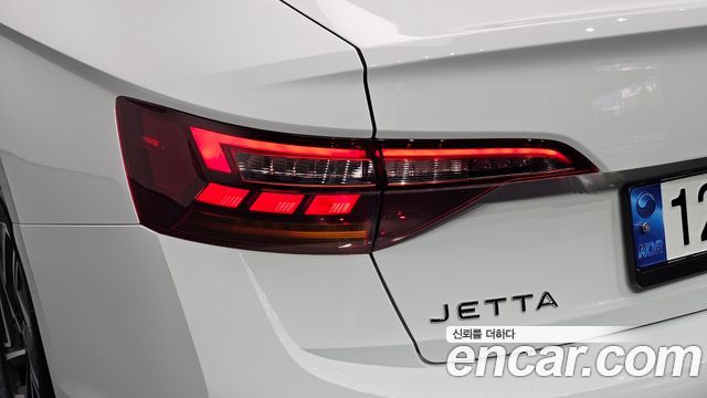 Volkswagen Jetta 2024 — photo 9